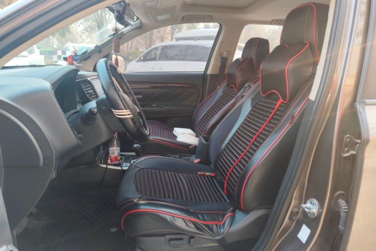 Used Mitsubishi Outlander 2019 2.0L Two-Wheel Drive Comfort Edition 5 Seats China V Standard Left Front Seat