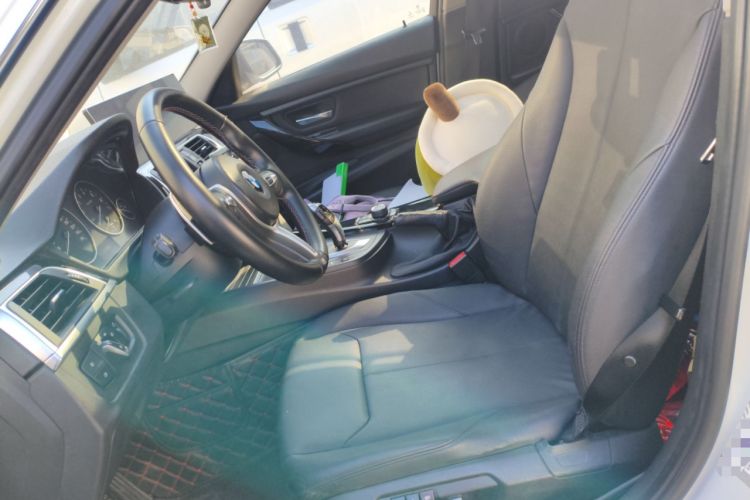 Used BMW 3 Series 2016 316Li Fashion Model
