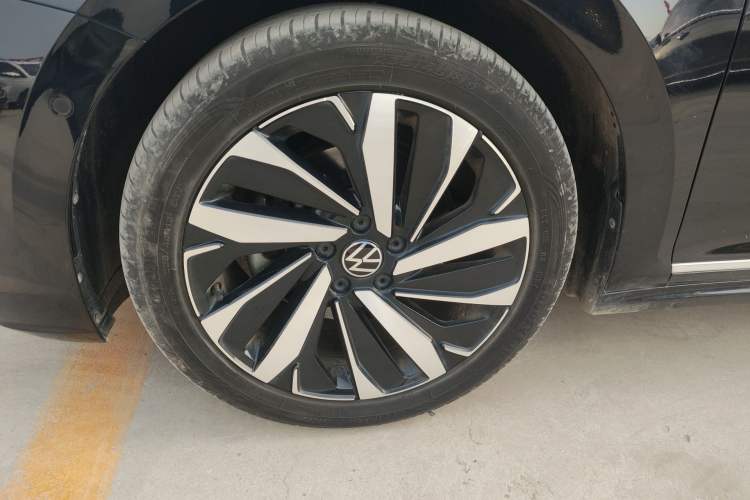 Used Volkswagen Passat 2024 380TSI Luxury Edition
