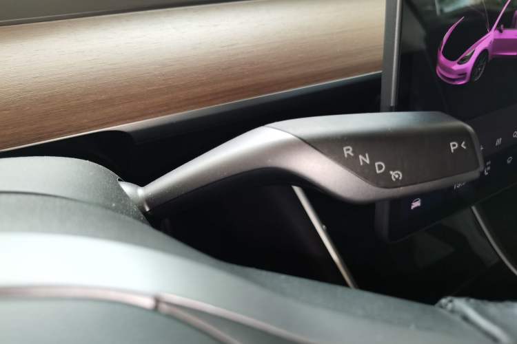 Used Tesla Model 3 2019 Standard Range Rear-Wheel Drive Upgraded Version (60 kWh) Gear Lever