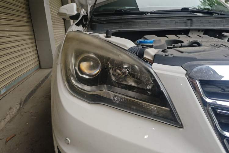 Used CHANGAN CS35 2017 1.6L Automatic Luxury Model Right Front Headlight