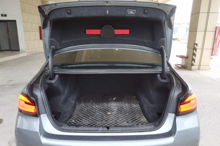 Used BMW 5 Series 2022 Restyled 525i M Sport Package Trunk