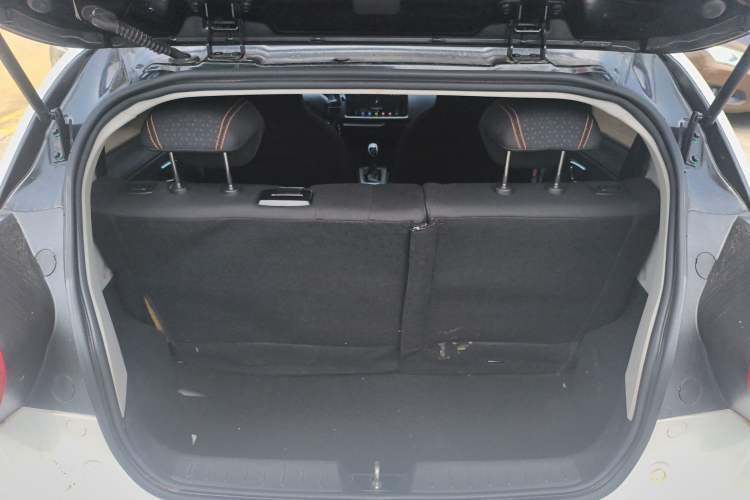 Used Geely Auto Vision X1 2017 1.3L Automatic Fun Edition Trunk