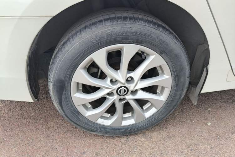 Used Nissan Sylphy 2019 1.6XV CVT Smart Connect Luxury Edition China VI Standard Right Rear Wheel Hub