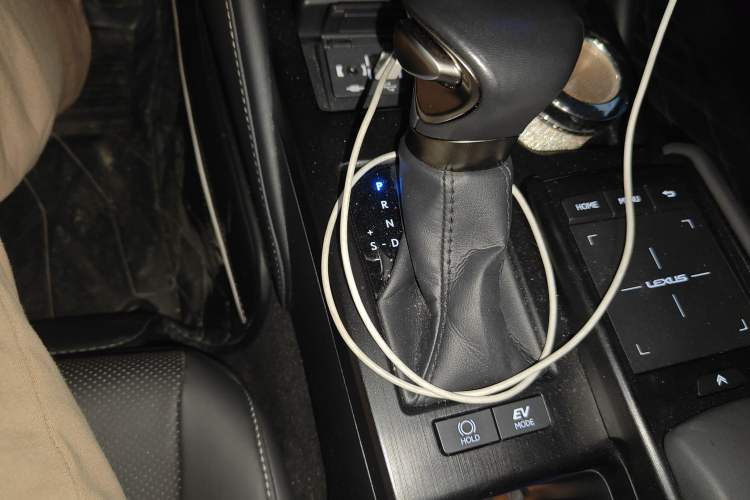 Used Lexus ES 2021 300h Excellence Edition
