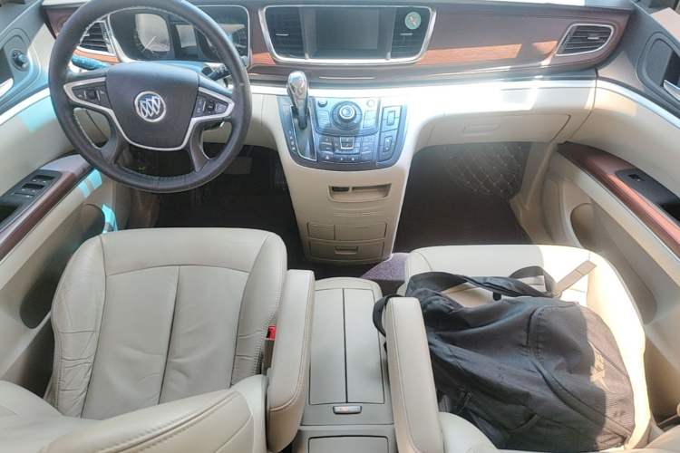 Used Buick GL8 2017 25S Luxury Version China V Standard

