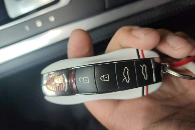 Used Porsche 718 2020 Boxster 2.0T Vehicle Key