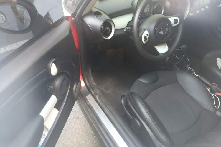 Used MINI MINI 2012 1.6L COOPER Baker Street