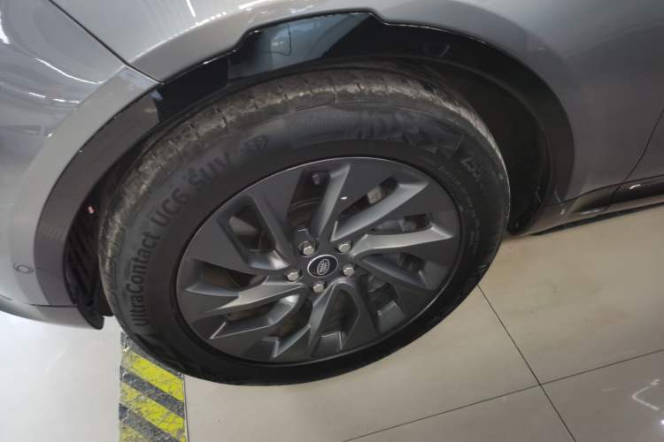 Used Land Rover Discovery 2021 360 PS R-Dynamic S
