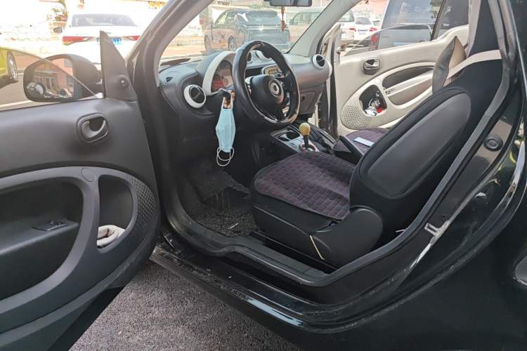 Used smart fortwo 2015 1.0L 52 kW Hardtop Passion Edition
