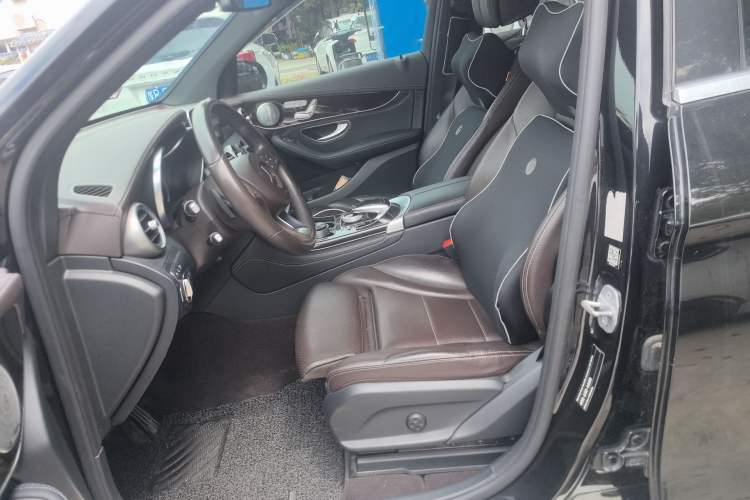 Used Mercedes-Benz GLC 2017 GLC 260 4MATIC Luxury Model
