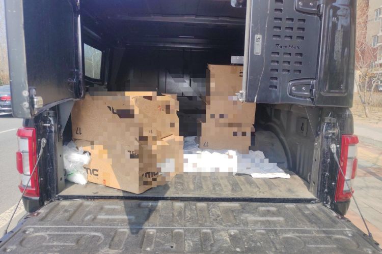 Used Ford F-150 Raptor 
