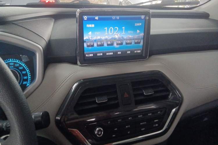 Used BAIC Changhe M70 2017 1.5L manual first-class cabin Audio And AC Panel