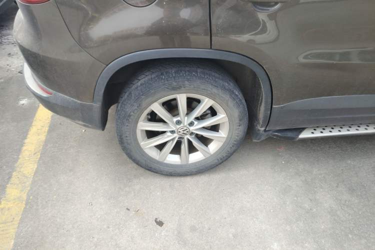 Used Volkswagen Tiguan L 2016 280TSI Automatic Two-Wheel-Drive Silk Road Style Edition
