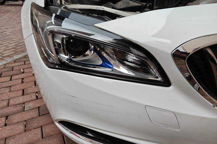 Used Buick Verano 2015 Sedan 15S Automatic Leading Model Right Front Headlight