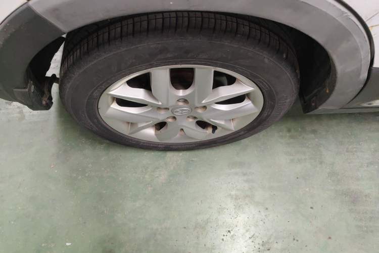 Used JAC Group Refine S3 2014 1.5L CVT Luxury Smart Model Right Rear Wheel Hub