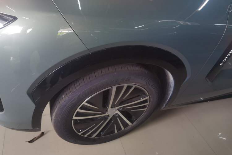 Used Lynk & Co 08 EM-P 2023 245km Ultra-Long Range Halo