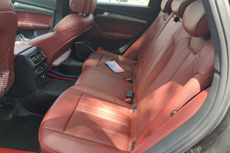 Used Audi Q5L 2024 40 TFSI Luxury Dynamic Edition Interior 4