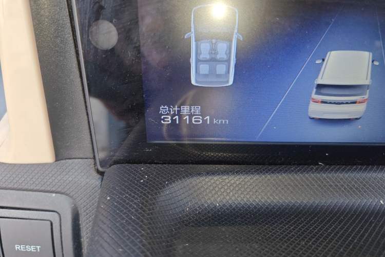 Used Wuling Hongguang MINIEV 2020 Enjoyment Model Lithium Iron Phosphate Odometer Close Up