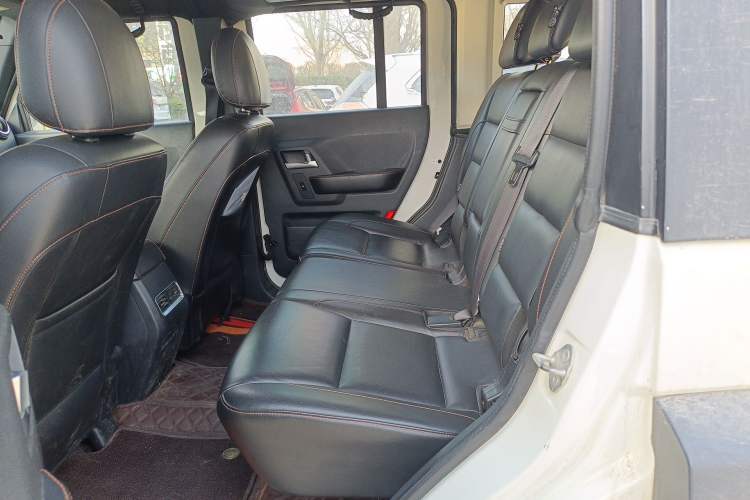 Used BAIC Off-Road BJ40 2016 40L 2.3T Automatic All-Wheel Drive Premium Edition Left Rear Seat