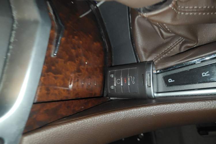 Used Cadillac SRX 2011 3.0L Flagship Edition
