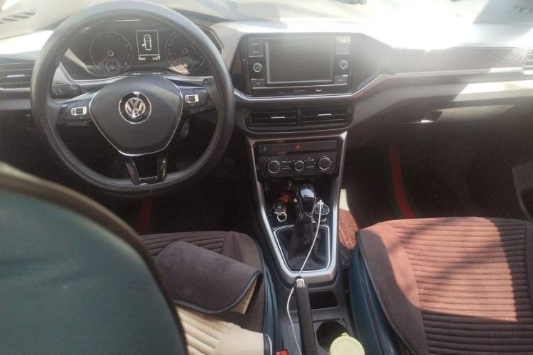 Used Volkswagen T-Cross 2019 1.5L Automatic Comfort Edition Center Console