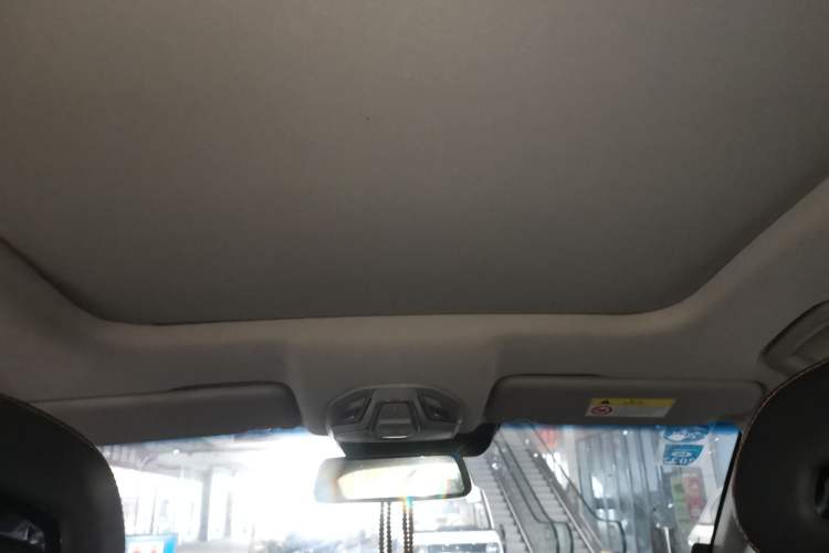 Used Baojun RC-6 2019 1.5T CVT 24-Hour Online Prestige Edition Headliner