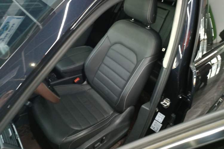 Used Volkswagen Teramont 2019 530 V6 Four-Wheel Drive Luxury Edition China V Standard