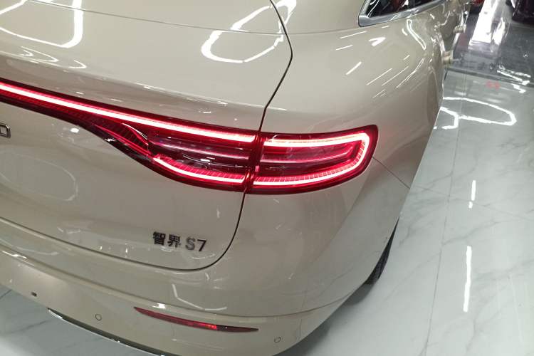 Used Hima Luxeed S7 2024 Pro Rear-Drive Long-Range Version
