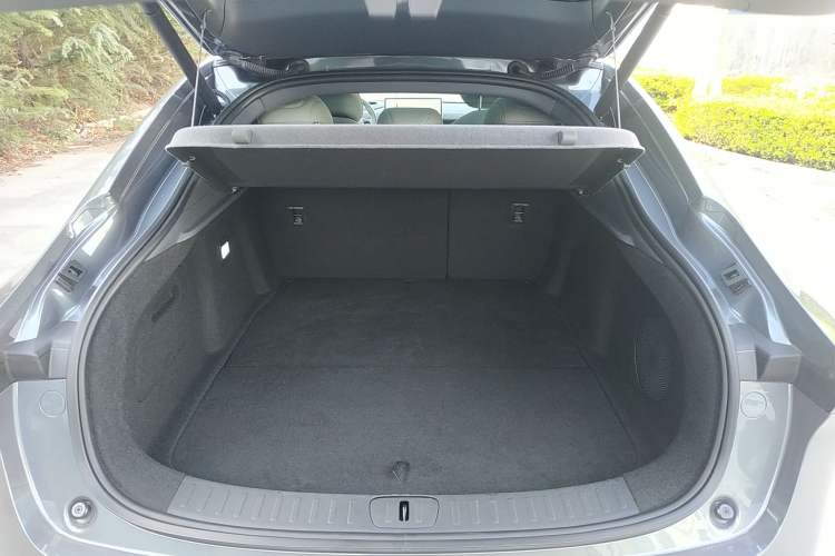 Used CHANGAN NEVO A07 2024 Pure Electric "True Fragrance" Edition 515 Prestige Model Trunk