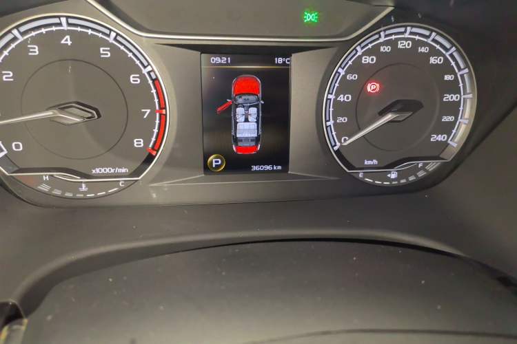 Used Geely Auto Emgrand GT 2020 Revised 1.8T Navigation Edition Odometer Close Up