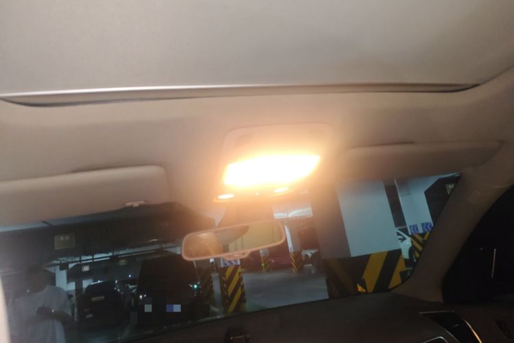 Used Audi Q5 2012 2.0TFSI Comfort Version Headliner