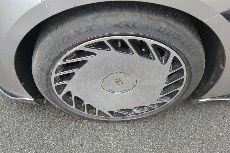 Used Avatr 12 2025 012 Kim Jones Global Collaboration Limited Edition Left Front Wheel Hub