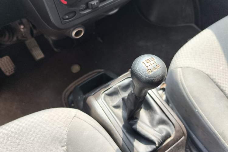 Used Wuling Rongguang 2019 1.5L Extended-Body Van Base Model with 2 Seats