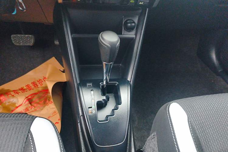 Used Toyota YARiS L Zhi Xuan 2020 X-Trail X 1.5L CVT Leading Edition Gear Lever