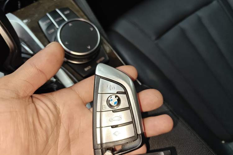 Used BMW 5 Series 2018 525Li M Sport Package