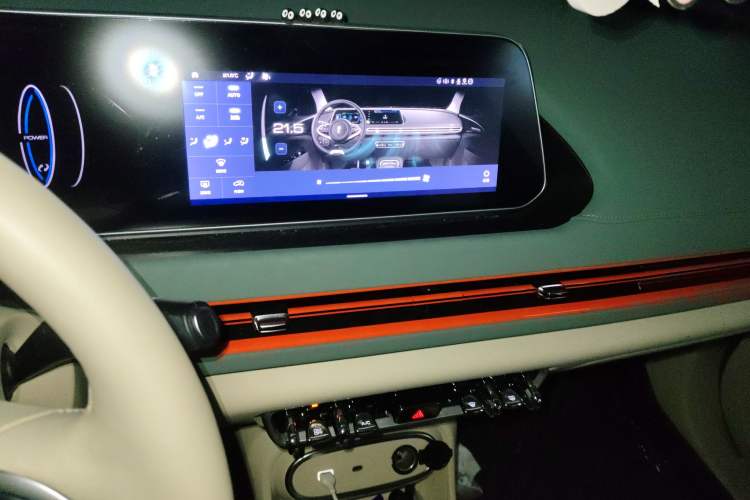 Used ORA Good Cat 2023 401 km Standard Range Premium Version Lithium Iron Phosphate