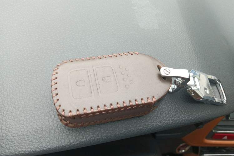 Used Honda Vezel 2015 1.8L CVT 2WD Luxury Model