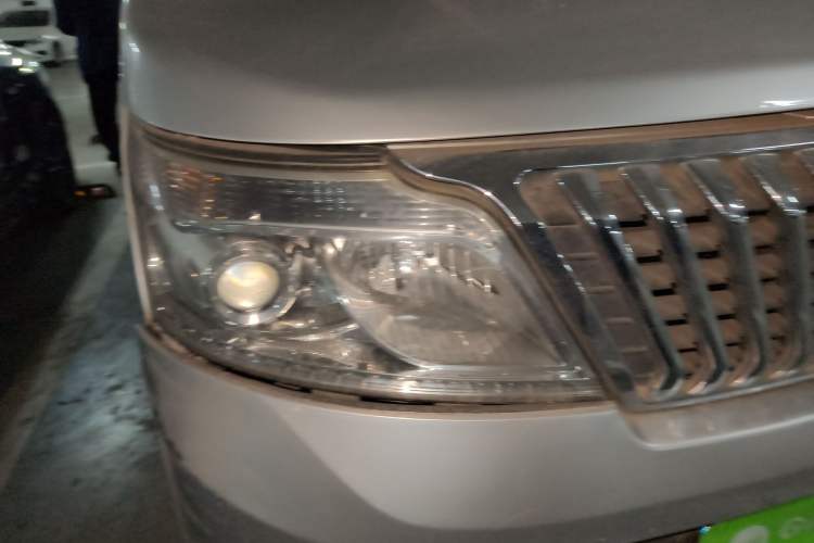 Used CHANGAN KAICHENG Star 9 2019 1.5L Base Model Van Transporter 4G15S Right Front Headlight