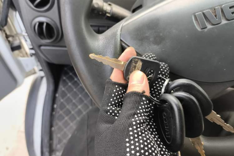 Used Iveco Power Daily 2013 2.8T-A32 All-Round Edition