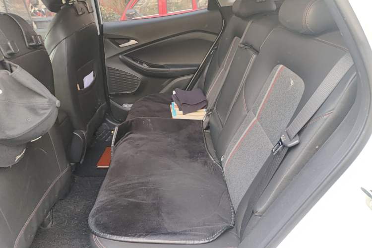 Used Chevrolet Trax 2019 Redline 335T CVT Top-Tier Model China VI Standard