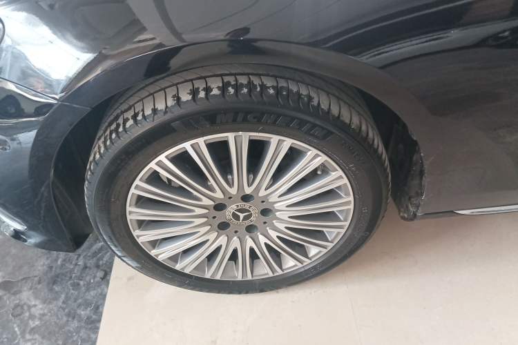 Used Mercedes-Benz E-Class 2022 Second Facelift E 300 L Luxury Edition