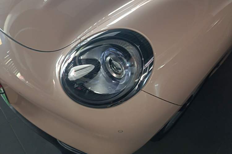 Used ORA Good Cat 2021 400km Standard Range Athena Edition Lithium Iron Phosphate Left Front Headlight