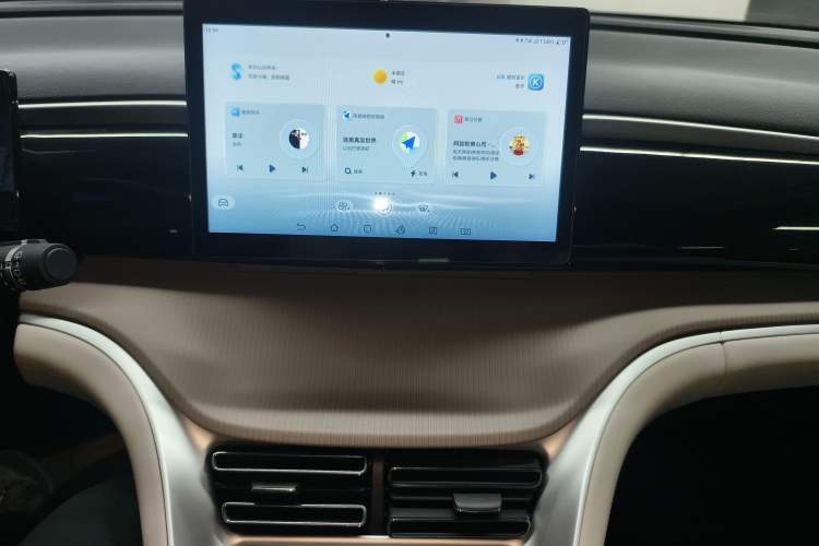 Used BYD Song Pro New Energy 2024 HONOR Edition DM-i 71KM Navigation Model