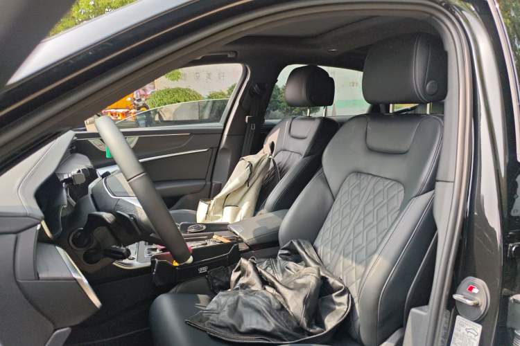 Used Audi A6L 2025 Restyled 45 TFSI quattro Prestige Dynamic Edition
