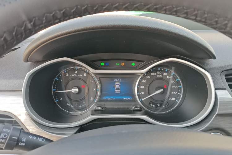 Used Geely Auto Emgrand 2017 Sedan Million Edition 1.5L Manual Luxury Model Instrument Cluster