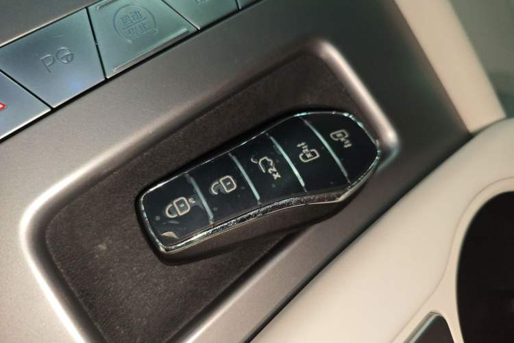 Used BYD Xia 2025 DM-i 1.5T 100km Leading Model
