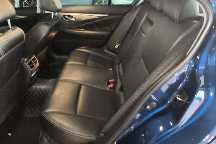 Used Infiniti Q50L 2019 2.0T 30th Anniversary Limited Edition Left Rear Seat