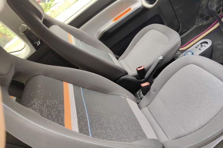 Used Wuling Hongguang MINIEV 2021 Macaron Premium Model – Lithium Iron Phosphate