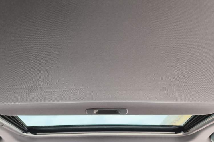 Used Toyota Avalon 2019 2.0L XLE Premium Edition China VI